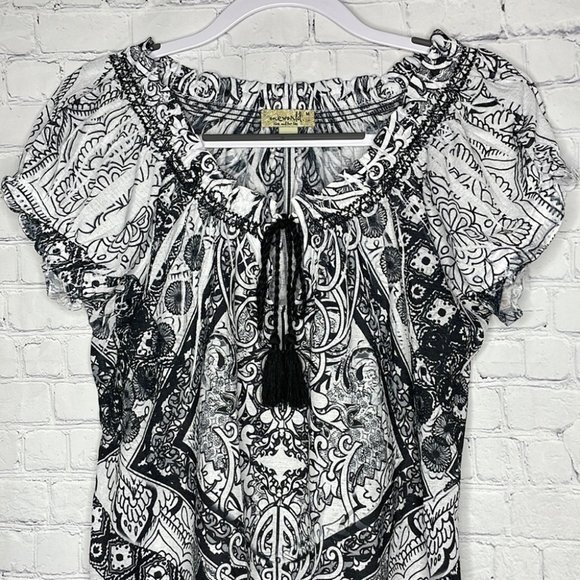 One World Black & White Flowy Boho Lightweight Smocked Off Shoulder Neckline M - Picture 2 of 8